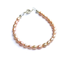 Load image into Gallery viewer, Freshwater Pearl Bracelet