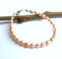 Load image into Gallery viewer, Freshwater Pearl Bracelet