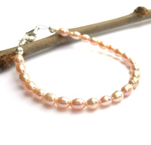 Load image into Gallery viewer, Freshwater Pearl Bracelet