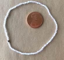 Load image into Gallery viewer, Quartz Stretch Bracelet