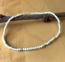 Load image into Gallery viewer, Howlite Stretch Bracelet