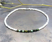 Load image into Gallery viewer, Turquoise and Howlite Duo