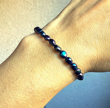 Load image into Gallery viewer, Black Pearl Bracelet