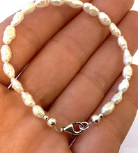 Load image into Gallery viewer, Freshwater Pearl Bracelet