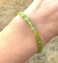 Load image into Gallery viewer, Genuine Peridot Bracelet