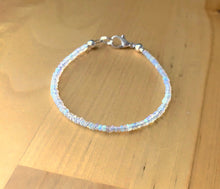 Load image into Gallery viewer, Genuine Opal Bracelet