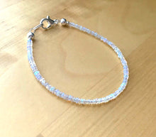 Load image into Gallery viewer, Genuine Opal Bracelet