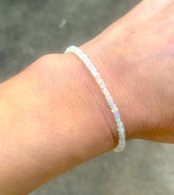 Load image into Gallery viewer, Genuine Opal Bracelet