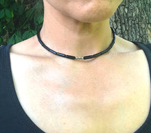 Load image into Gallery viewer, Obsidian with Pearl Accent