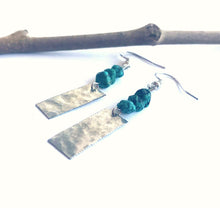Load image into Gallery viewer, Turquoise and Hammered Tin