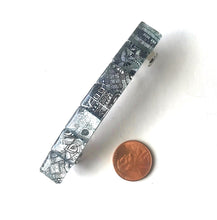 Load image into Gallery viewer, Black and White Barrette