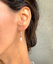 Load image into Gallery viewer, Freshwater Pearl with Seed Beads
