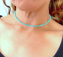 Load image into Gallery viewer, Round Turquoise Choker
